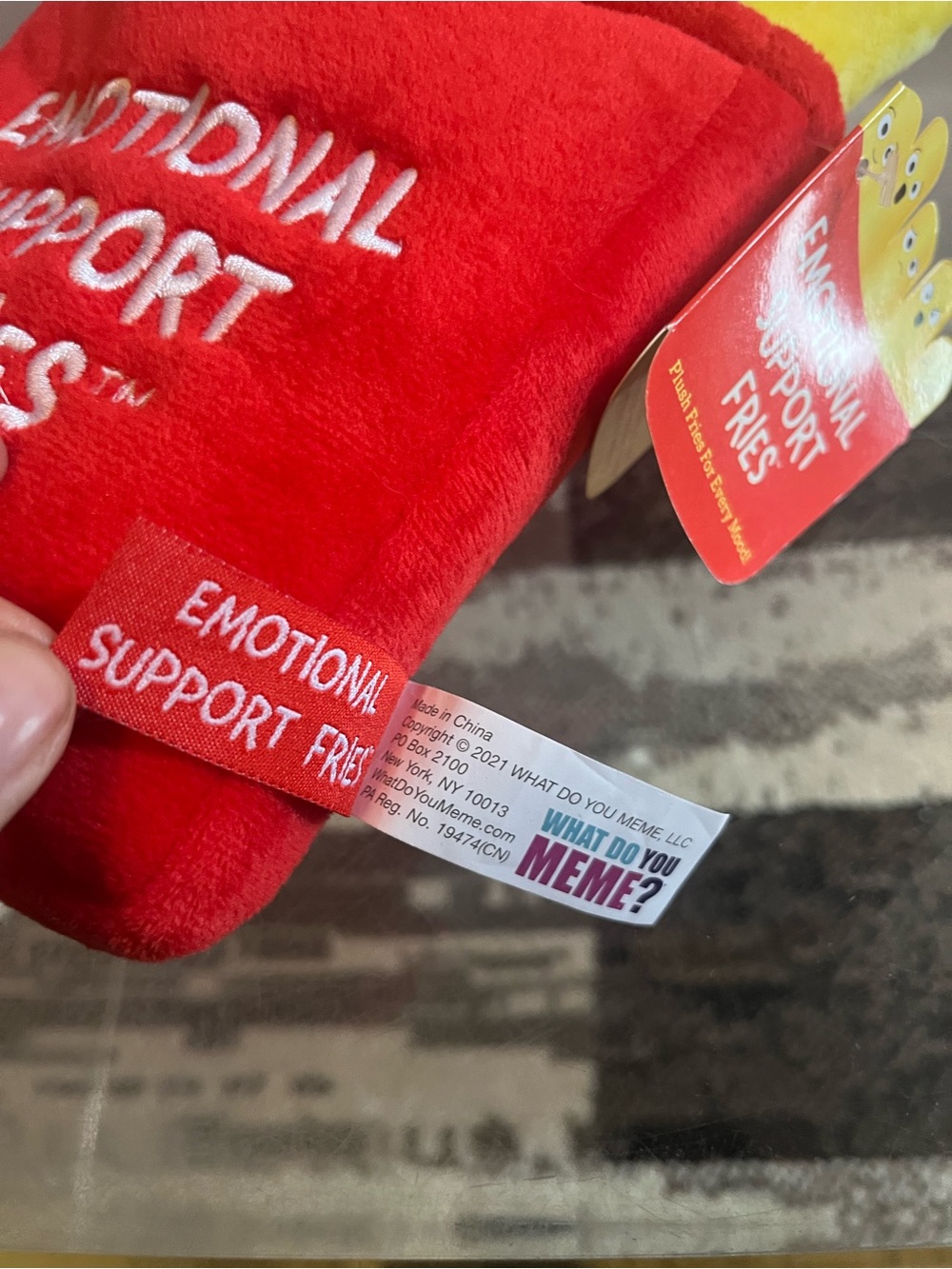 What Do You Meme? Emotional Support Fries Plush NWT’s - Picture 5 of 6